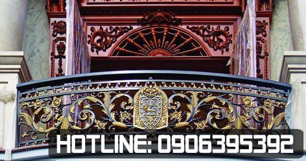 Mẫu lan can ban công nhôm đúc đẹp giá rẻ